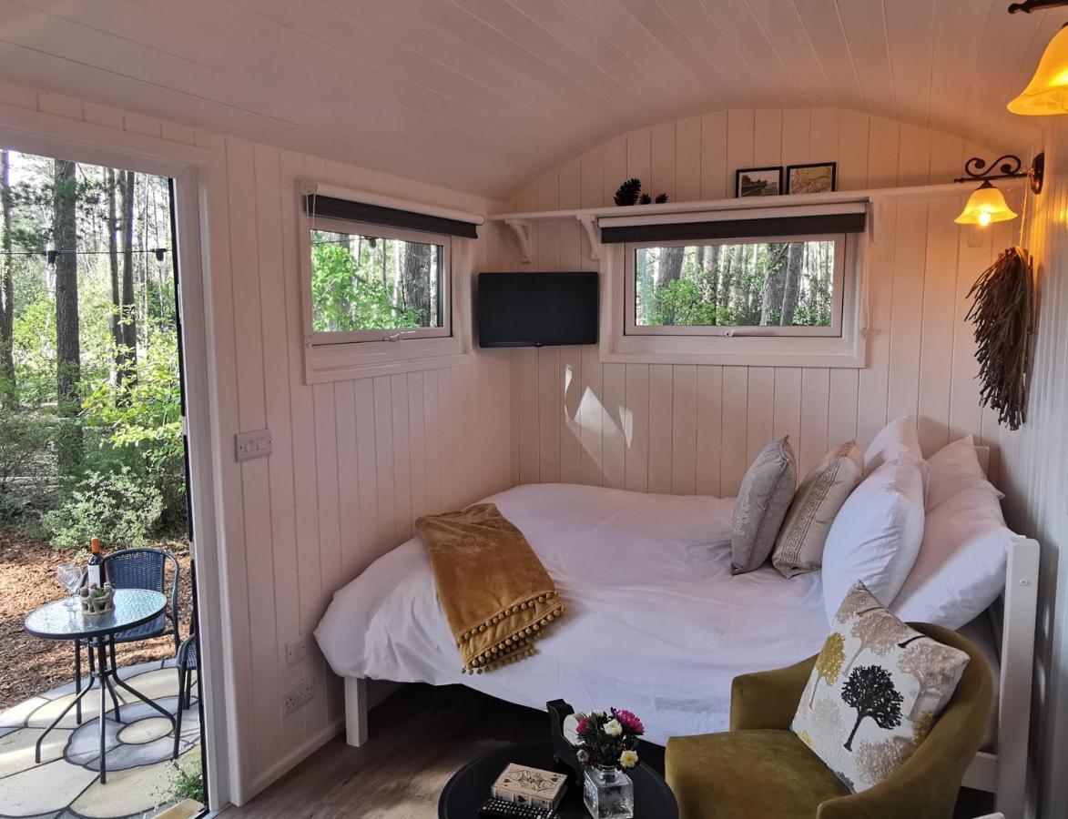 Forest Heath Shepherd'S Huts Ringwood Eksteriør bilde